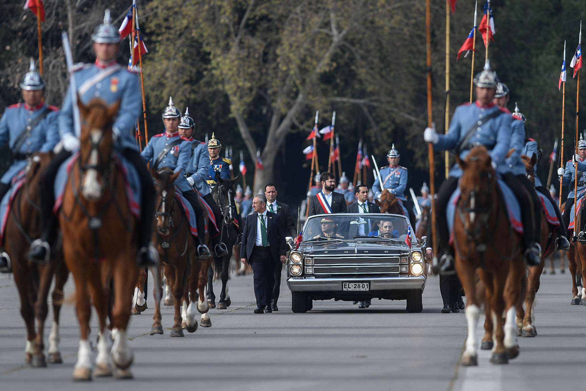 Presidente De La República Gabriel Boric Font Encabeza Parada Militar ...