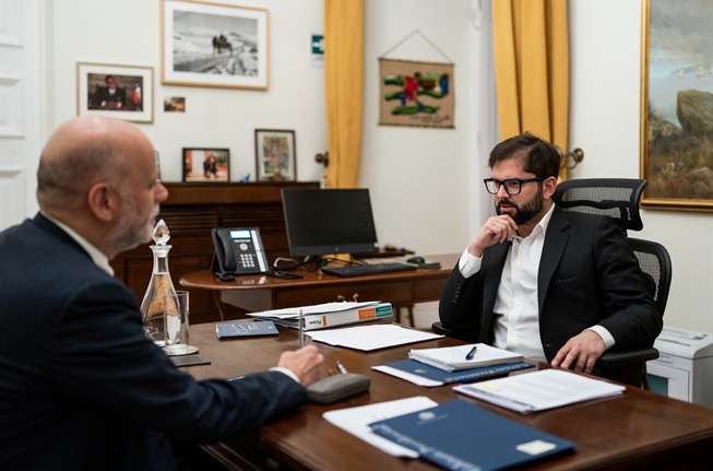 Presidente De La República Gabriel Boric Font Sostiene La Primera Reunión De Trabajo Con El 2992